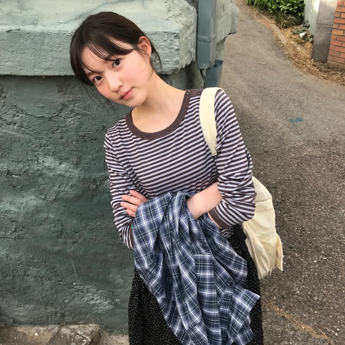 노컨텐츠 319. Shoulder Snap T_ Brown 상품이미지2