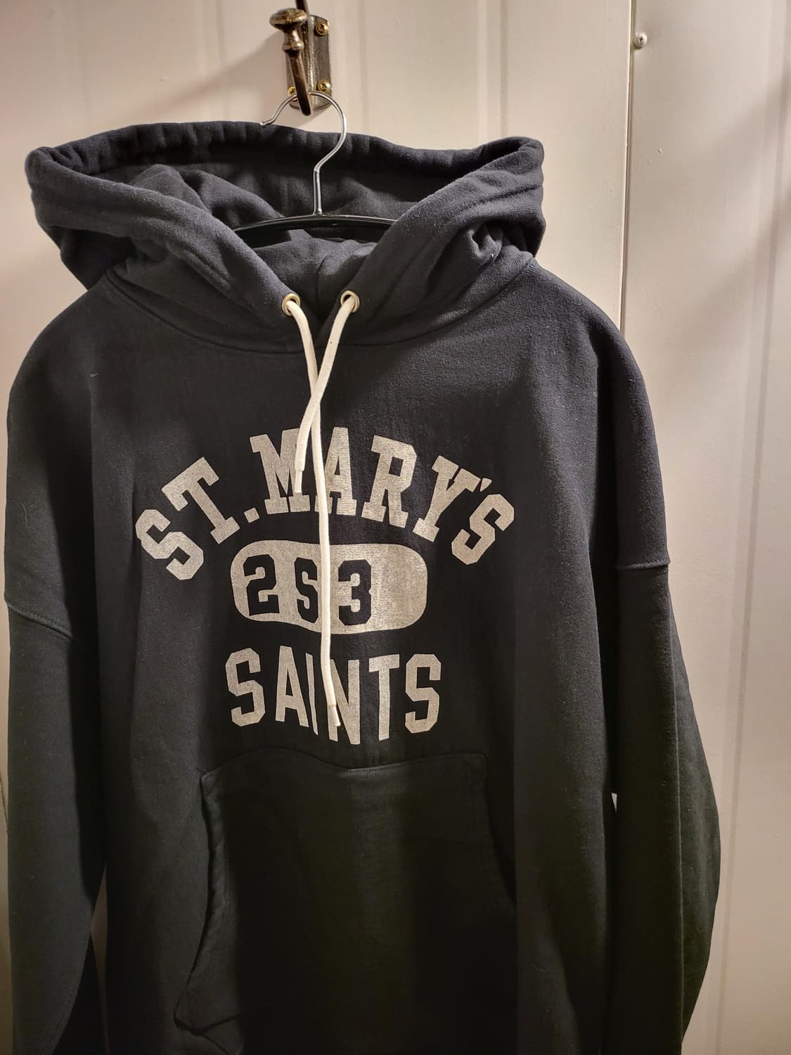 아웃스탠딩 후드티 상품이미지2