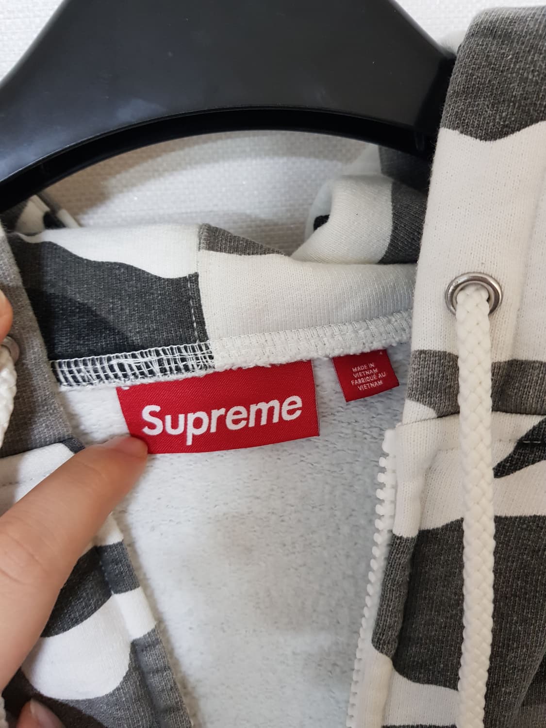 슈프림 워크 후드 집업 티셔츠 스노우 카모 24FW 상품이미지6