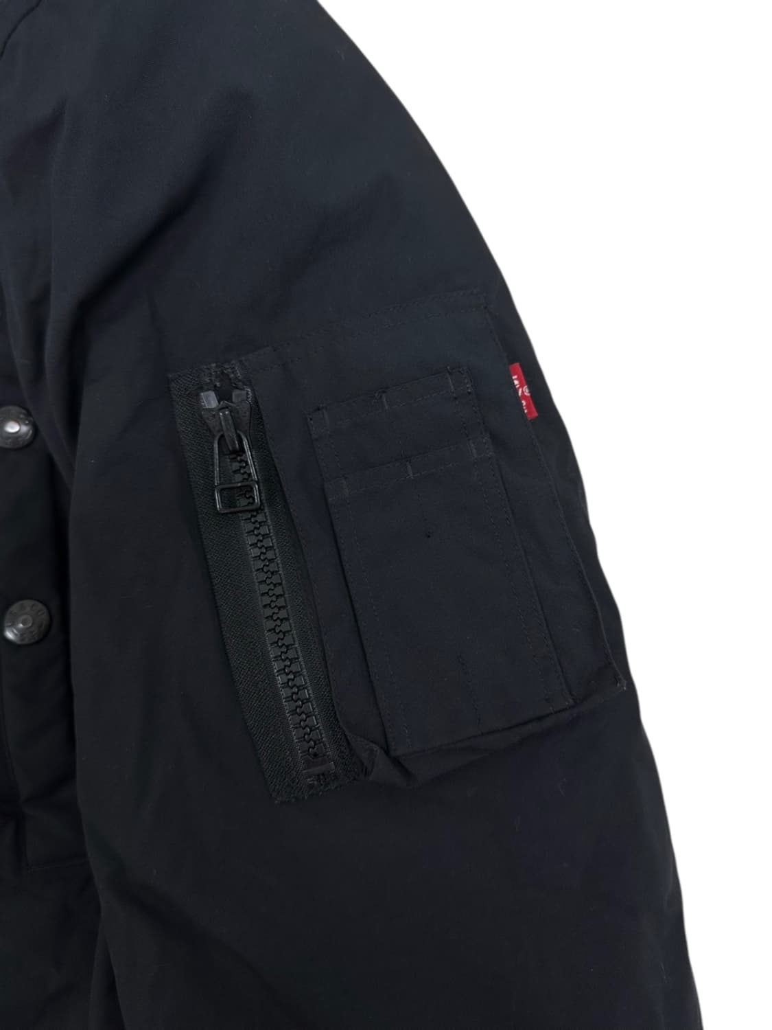 리바이스 덕다운 카라코람 야상패딩 블랙 (L) 상품이미지8