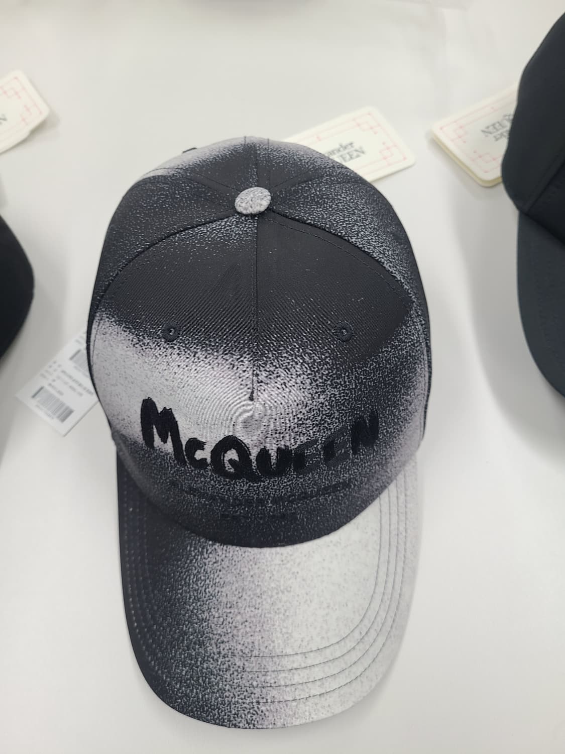 알렉산더맥퀸 모자4종 미사용 상품이미지2