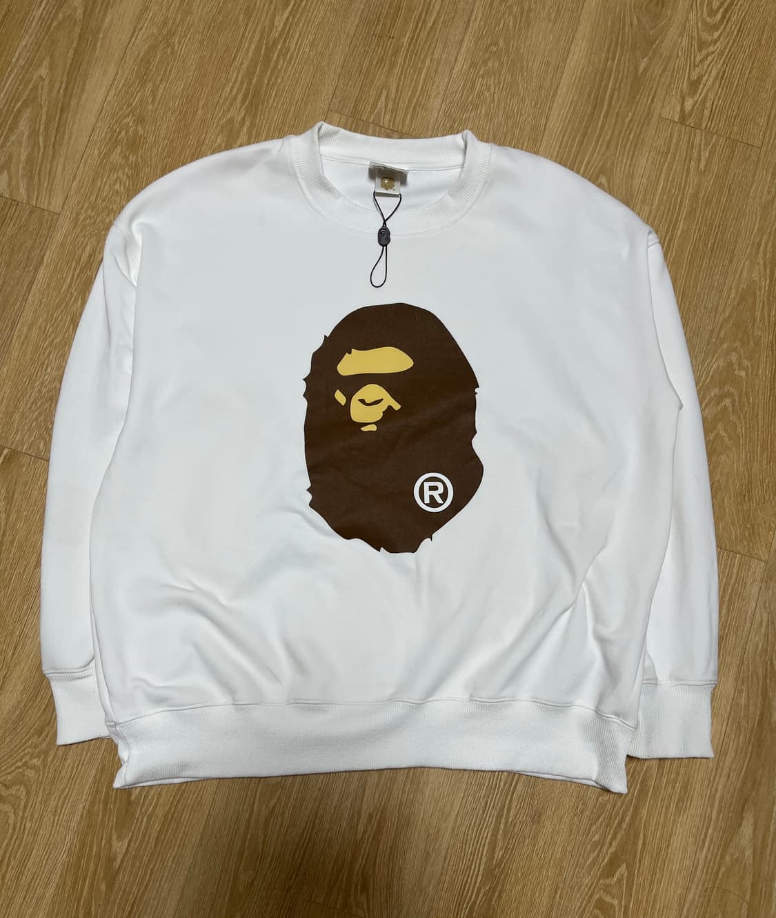 🤍 베이프(BAPE) 화이트 맨투맨 판매 🤍 상품이미지1