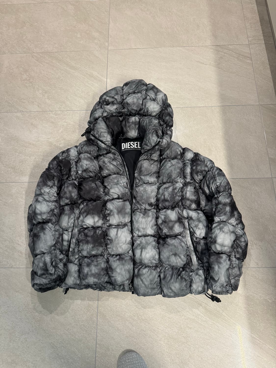 DIESEL 디젤 W-RALLE 스모크 립스탑 오버사이즈 패딩 L사이즈 상품이미지1