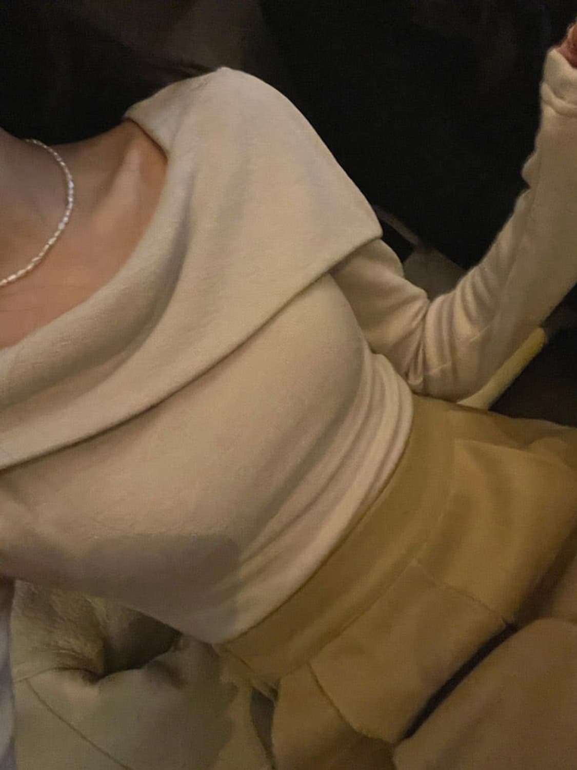 오프숄더 기모 스퀘어넥 티 상품이미지4