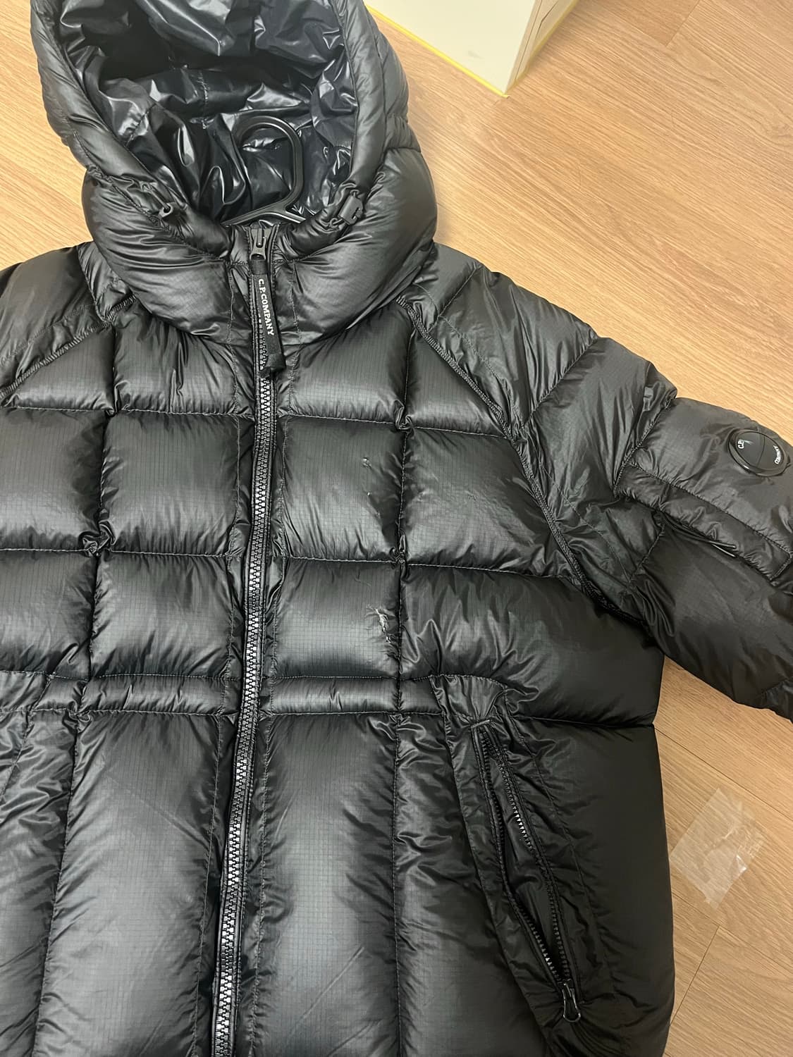 CP컴퍼니 DD쉘 패딩 팝니다 상품이미지3