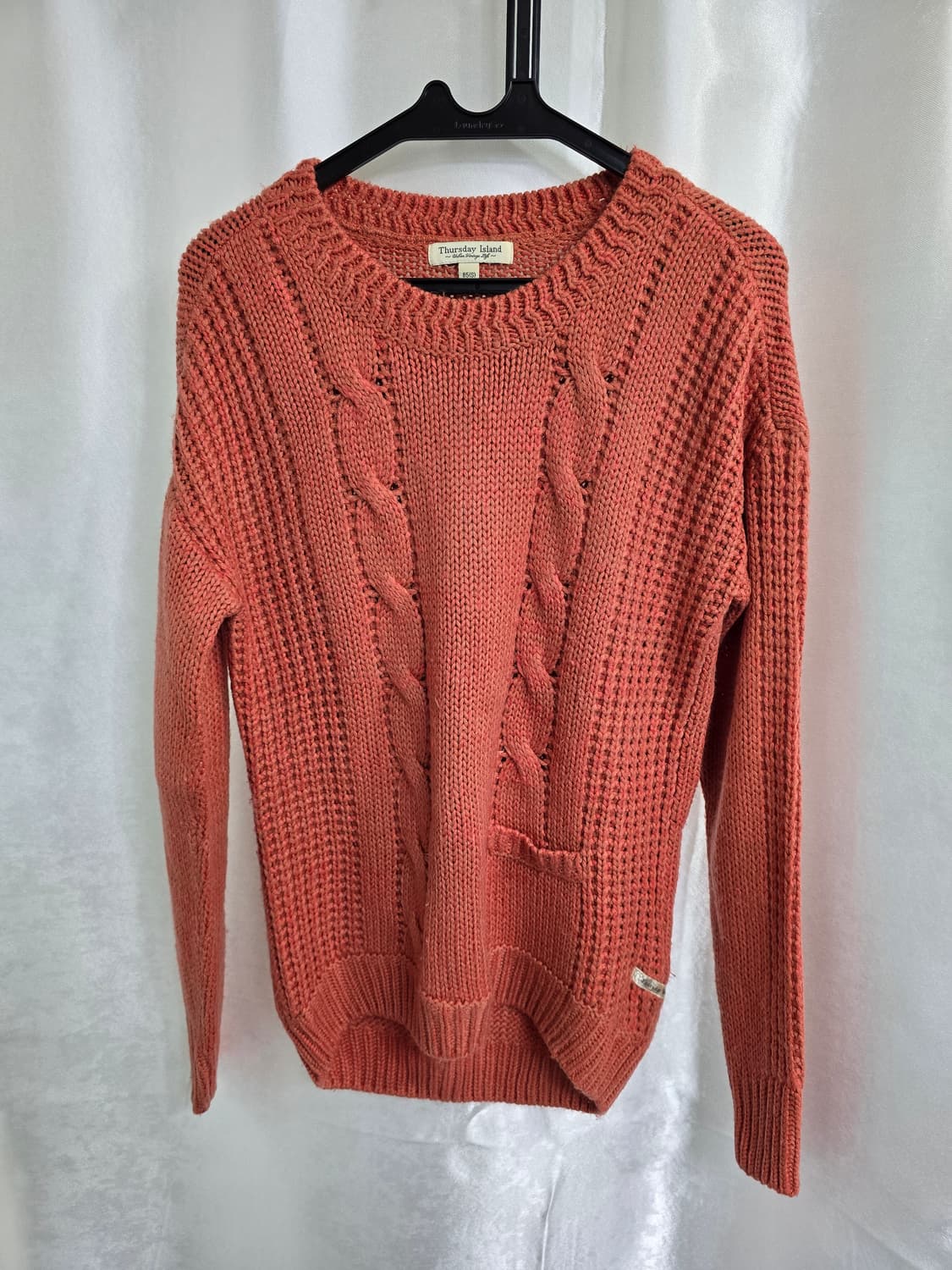 Thursday Island 꽈배기 니트 코랄 (1569) 상품이미지1