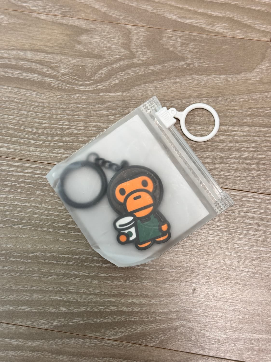 베이프 스타벅스 키링 새제품 상품이미지1