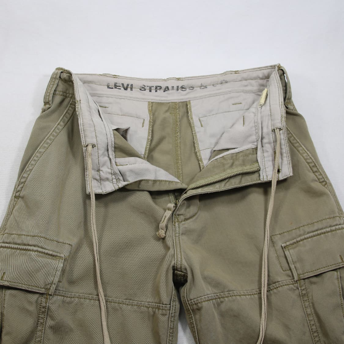 (착용컷) 00's 리바이스 카고 팬츠 (남성용 32) 상품이미지6