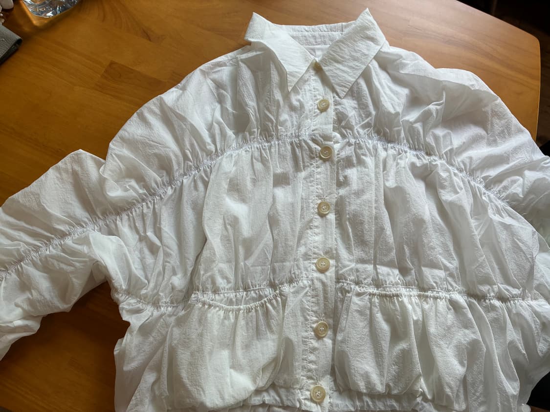 위메농 nora bubble shirring windbreaker 상품이미지5