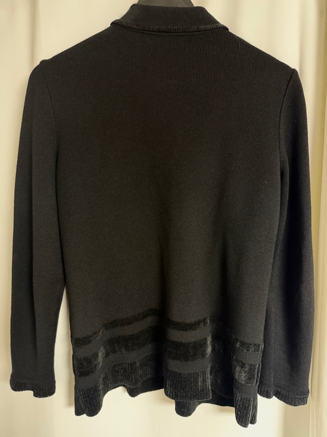 페라가모 금장 니트 가디건 상품이미지2