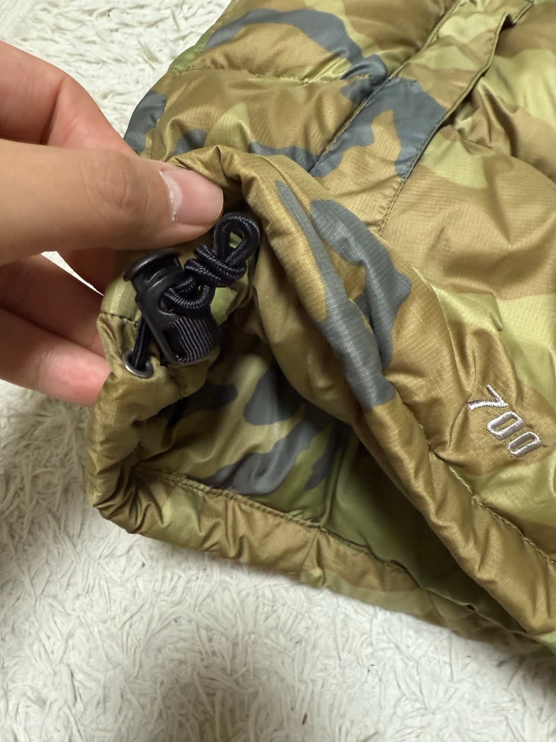 (L)노스페이스 중앙로고 센터로고 패딩 조끼 카모 상품이미지3