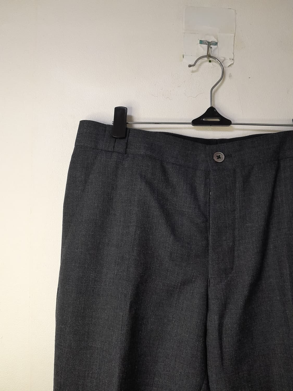 톰브라운 다크그레이 울슬랙스 SIZE1 상품이미지3