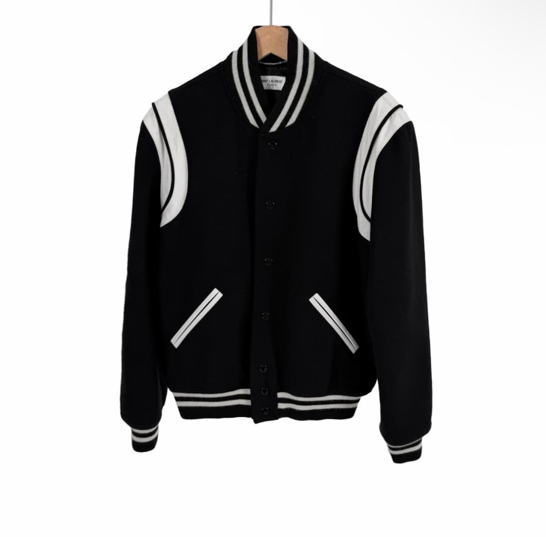 [52] 생로랑 남성 울 레더 클래식 테디 바시티 봄버 자켓 블랙 화이트 상품이미지1