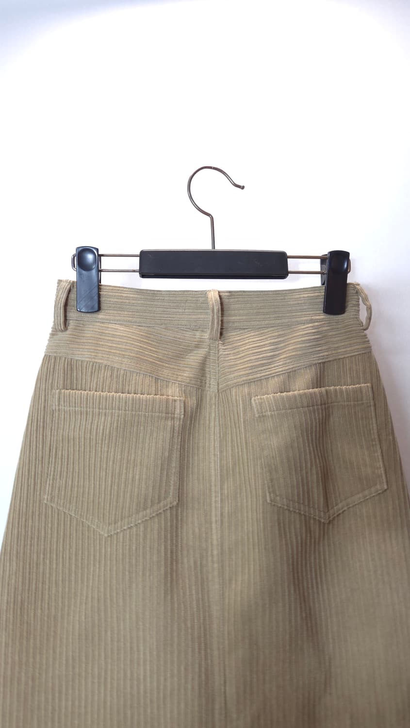 한섬 톰그레이하운드 코듀로이 A라인 롱스커트 S사이즈 상품이미지4