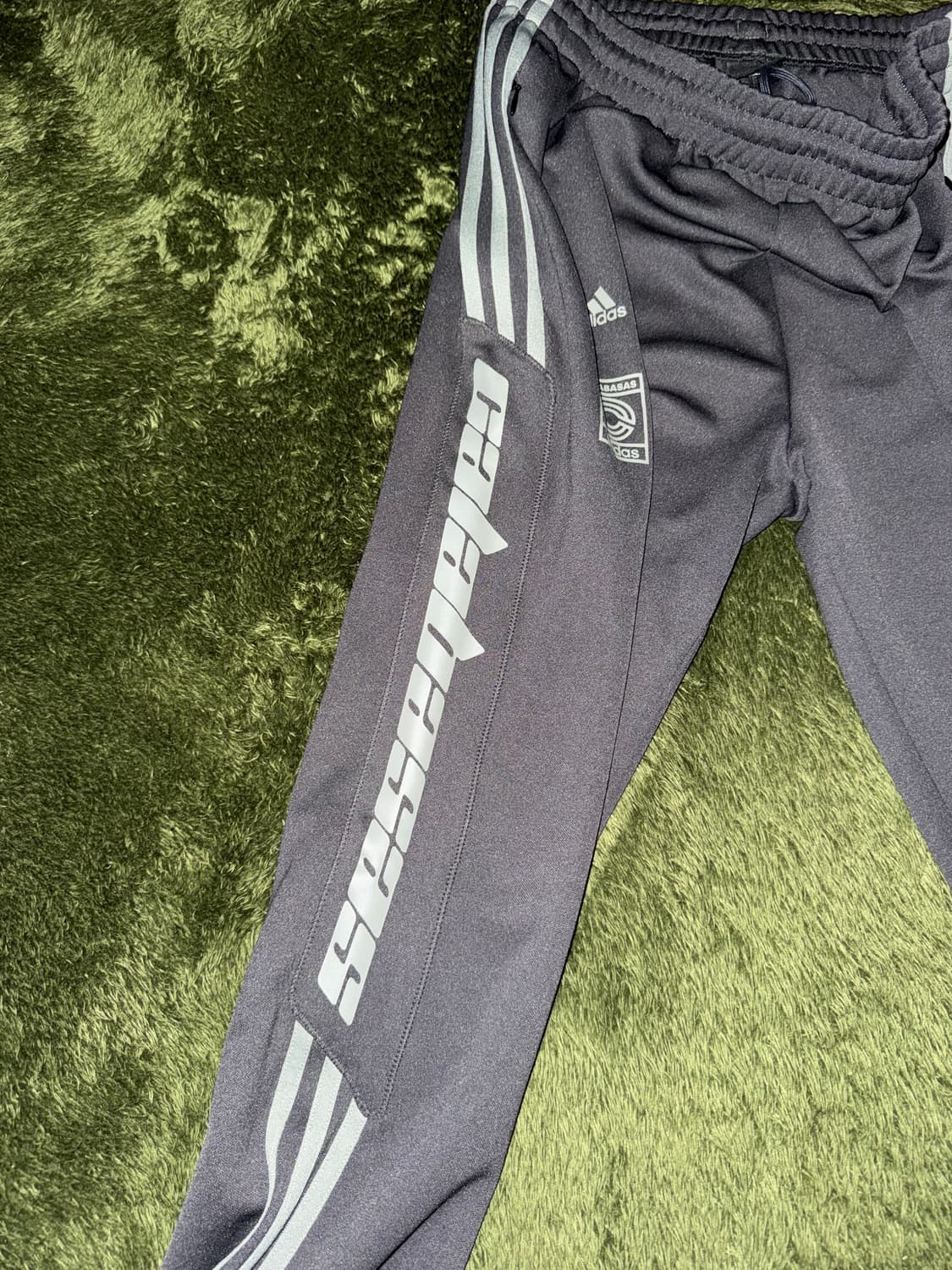 [M] 아디다스 이지 칼라바사스 트랙 팬츠 상품이미지5