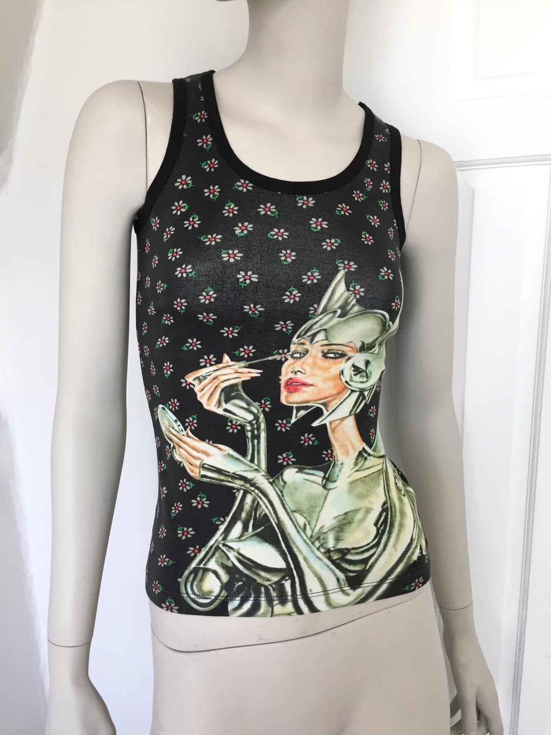 Spain Designer Iconic Sleeveless 상품이미지1