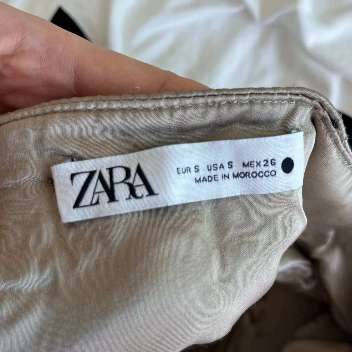 Zara 베이지 크롭 슬리브리스 상품이미지3