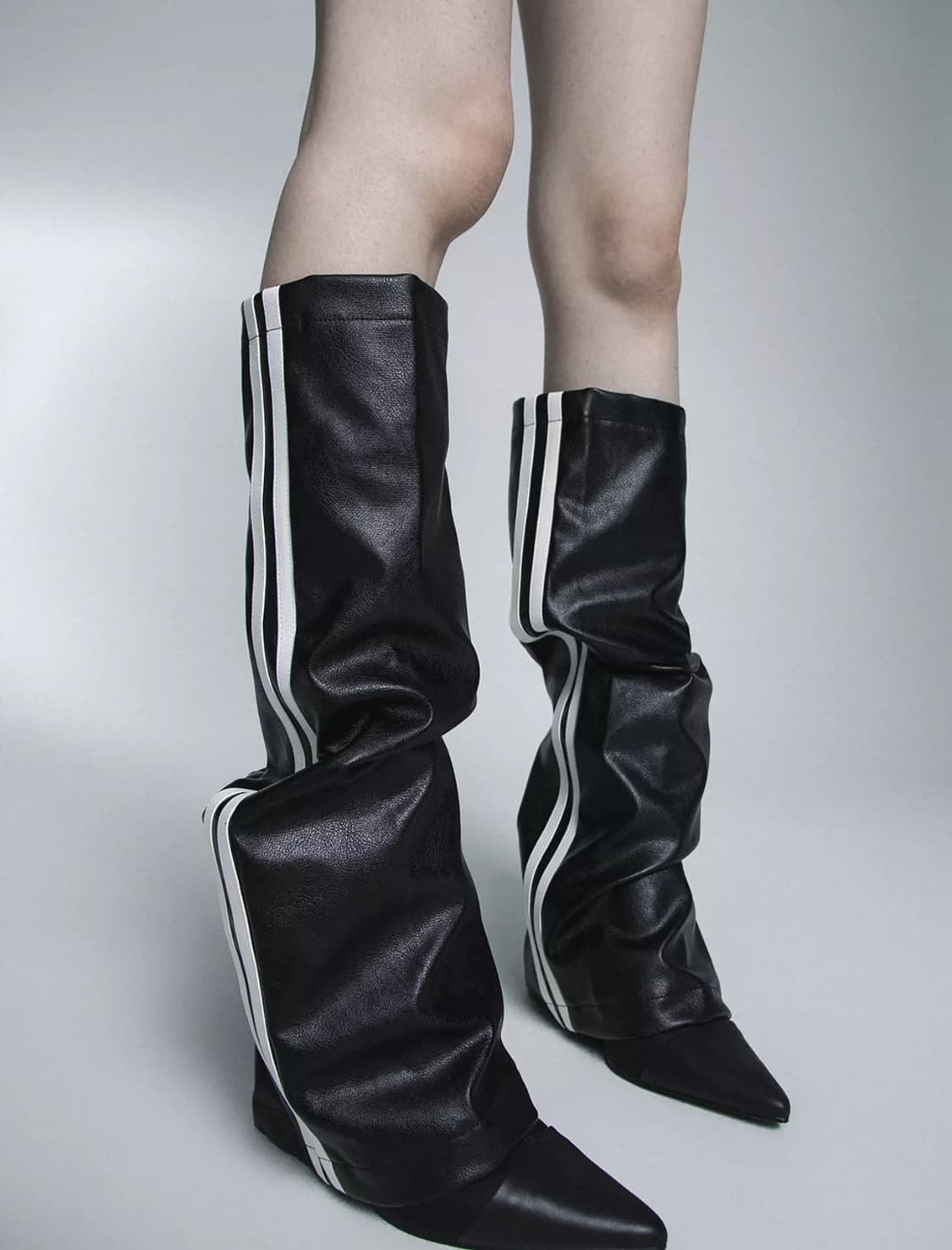 leather leg warmer 상품이미지1