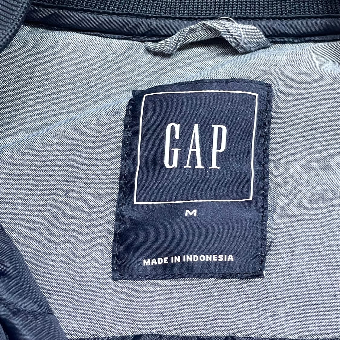 갭 GAP 네이비 퀼팅자켓 경량패딩 여성M 상품이미지5
