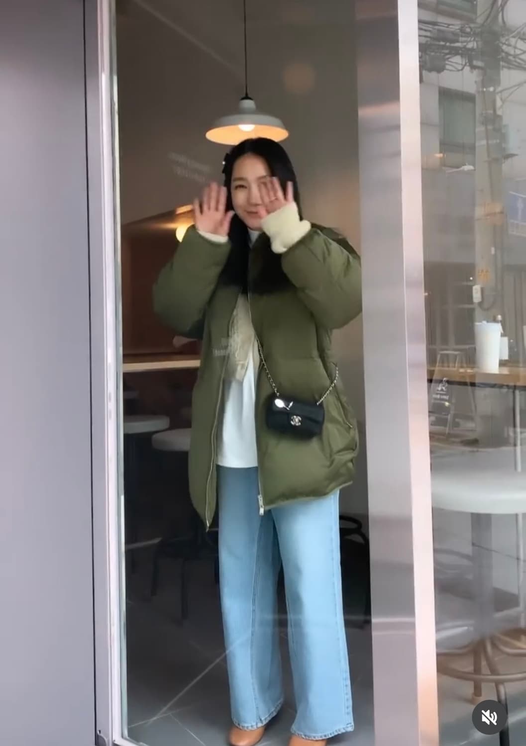 (새상품) 브론즈부부 카키 야상 패딩 2개(1+1) 판매합니다 상품이미지3