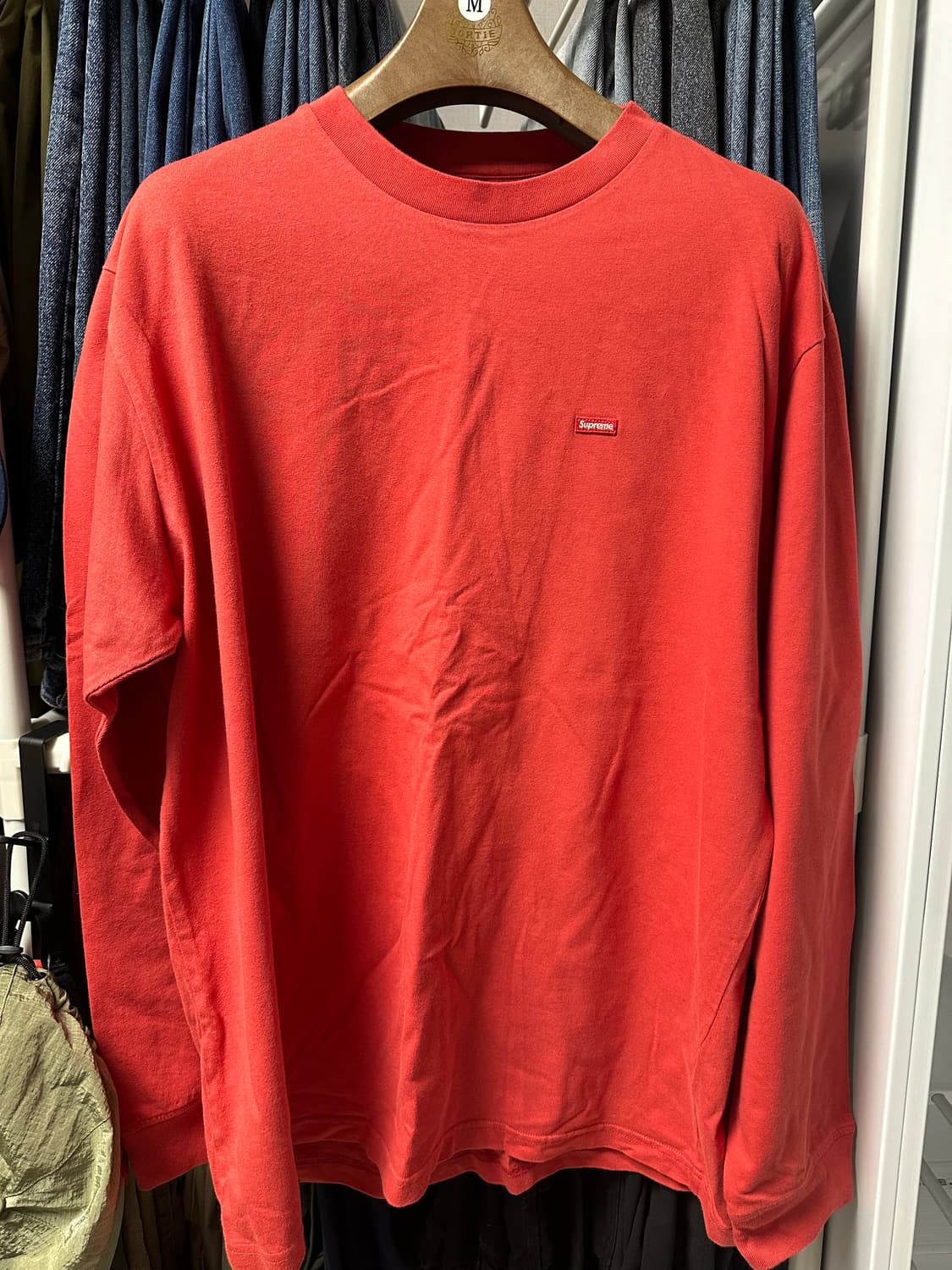 슈프림 스몰 박스 롱슬리브 워시드 레드 - 24SS 상품이미지1