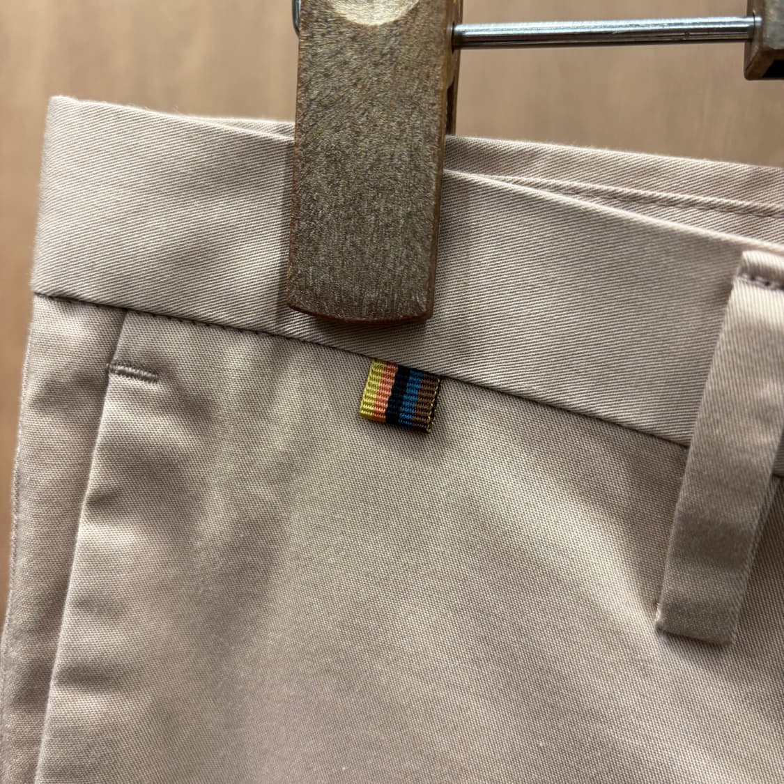 폴스미스 베이직 코튼 팬츠 미니멀 테이퍼드 실루엣 히든 포켓 디테일 핑크 상품이미지6