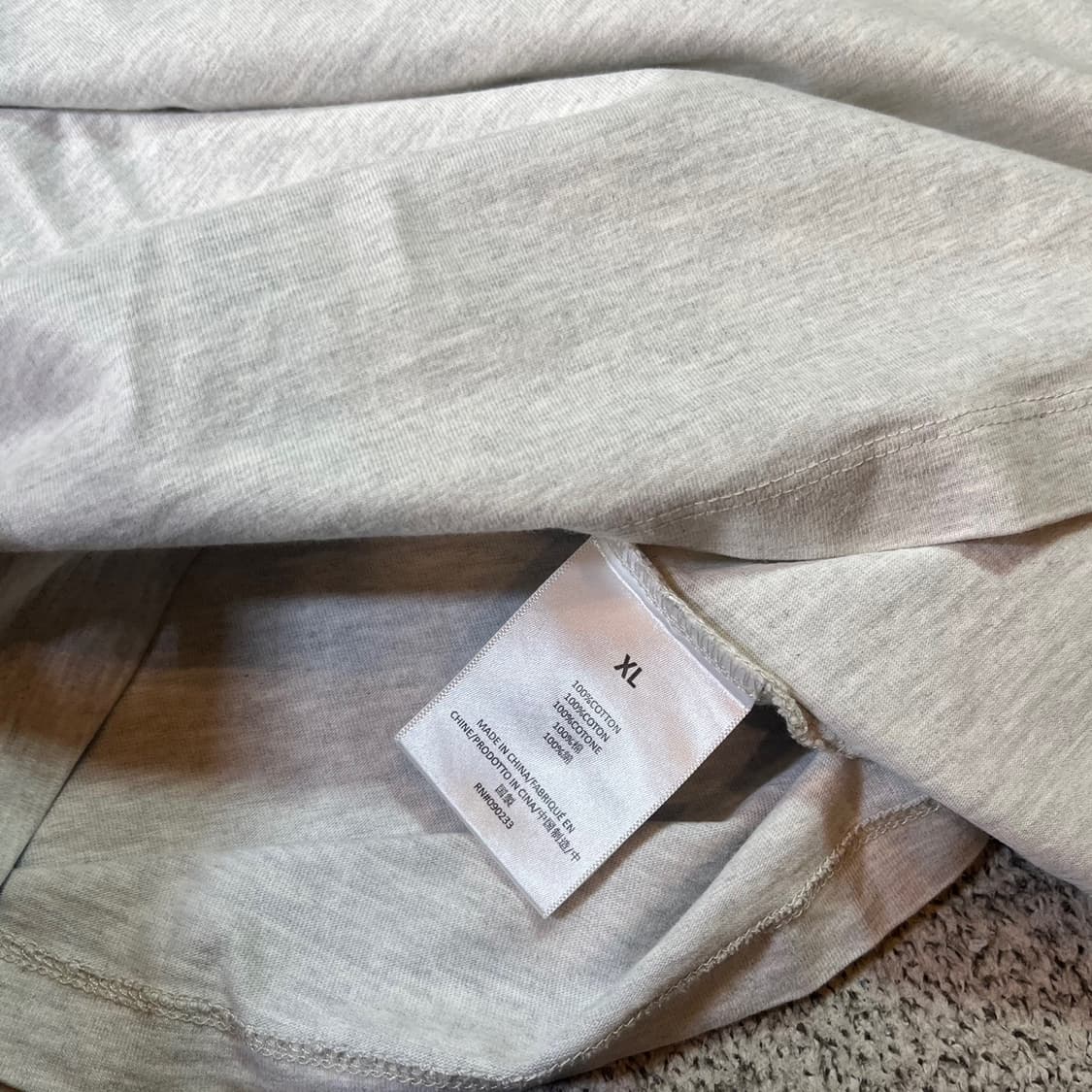 에센셜 빅로고 반팔 티셔츠 상품이미지6