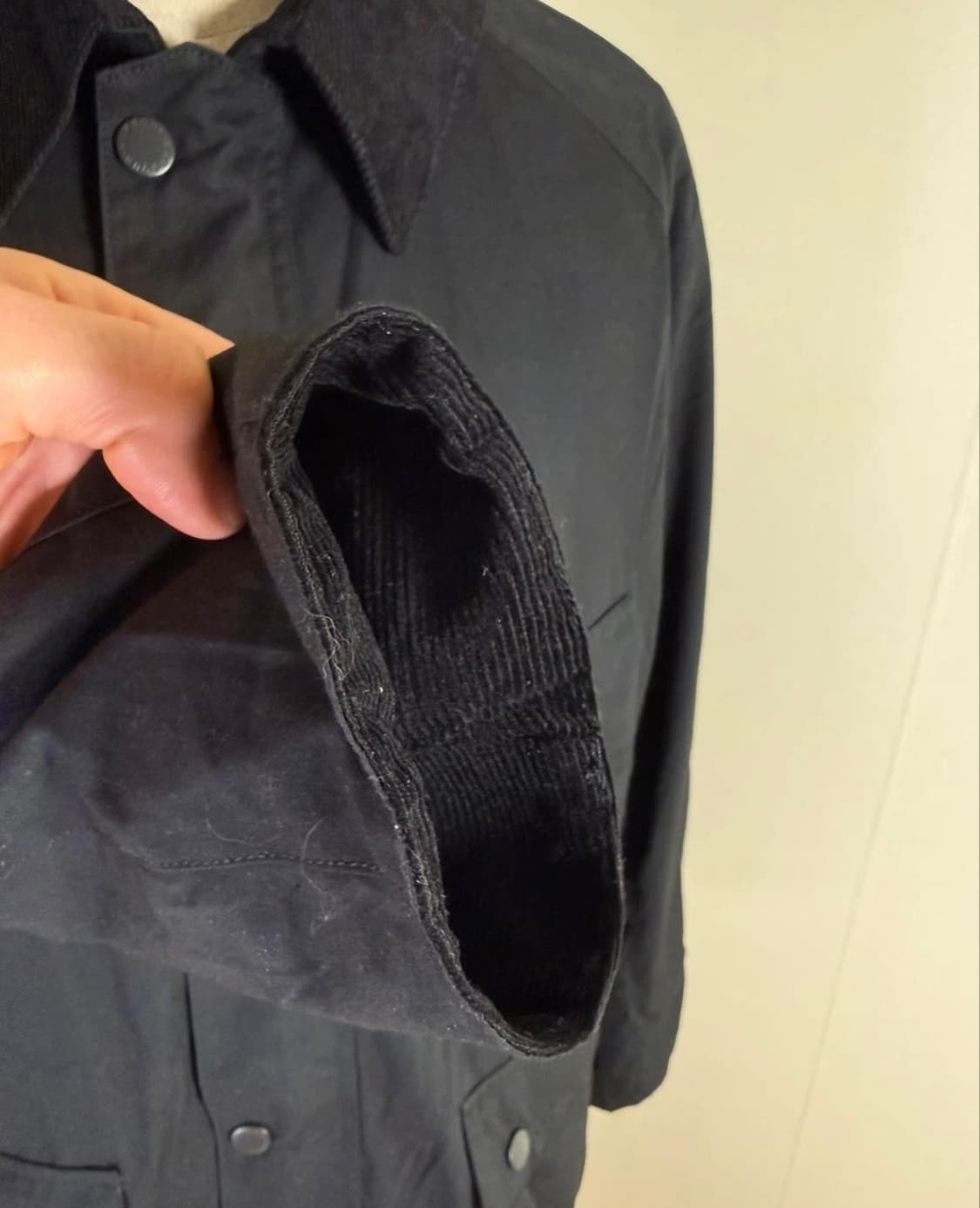 바버 애쉬비 자켓 XL (블랙) / 왁스감 거의 없음 / 상태 좋음 상품이미지7