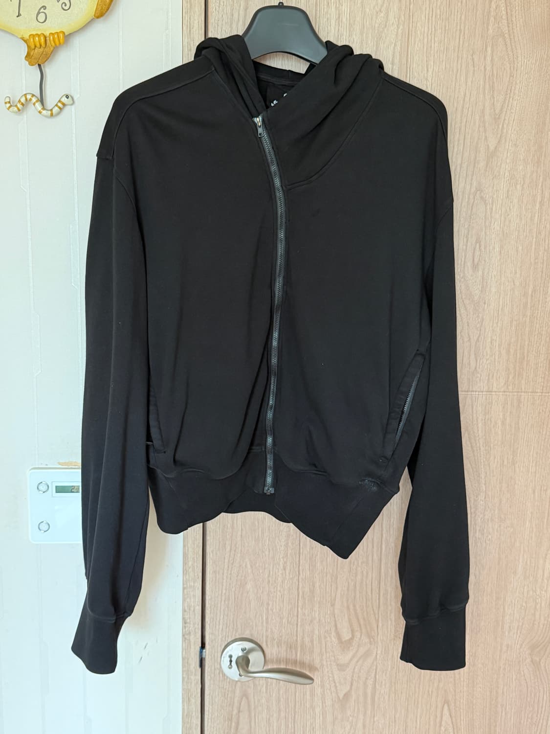 MENS GARMENT DYED CURVED HOODED ZIP JACK 상품이미지2