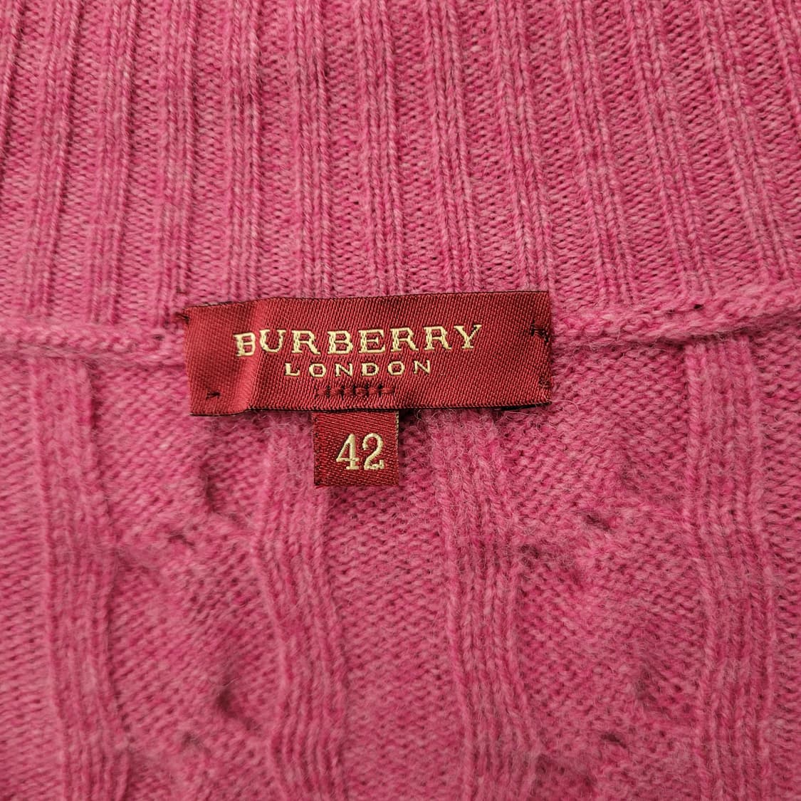 Burberry 버버리 브이넥 니트 핑크 상품이미지4