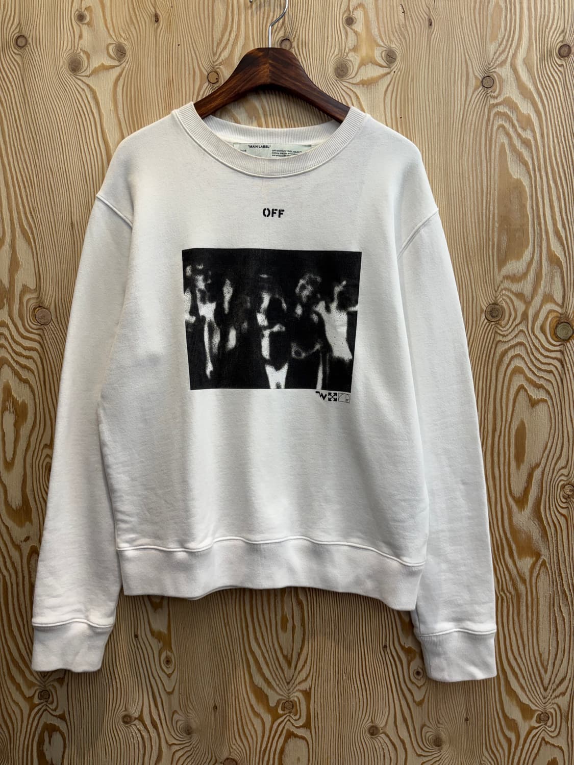 오프화이트 스프레이 페인팅 맨투맨 상품이미지1