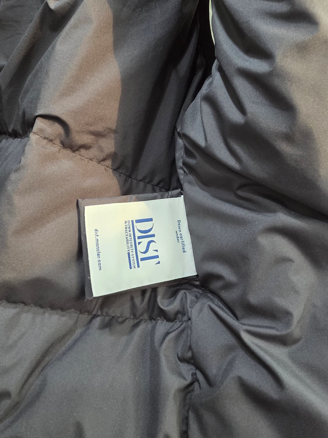 몽클레어 Contrin 다운베스트 패딩베스트 블랙 4 상품이미지9