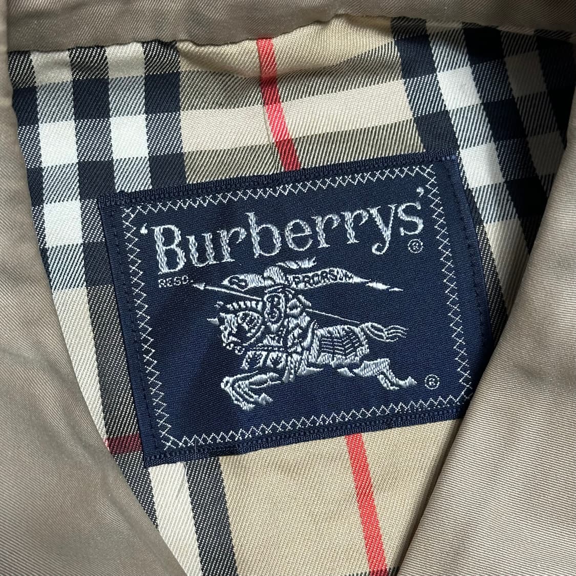 버버리 싱글 트렌치 코트 상품이미지4