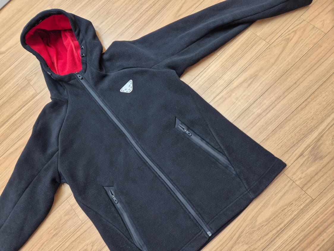 다이나핏 후드집업 L(100)사이즈 판매합니다. 색상은 무난한 블랙이고, 상품이미지1