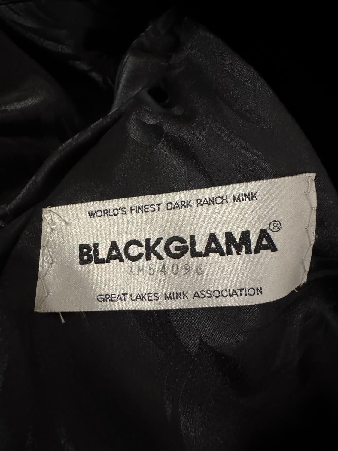 대동모피 블랙그라마 롱 밍크코트 상품이미지6