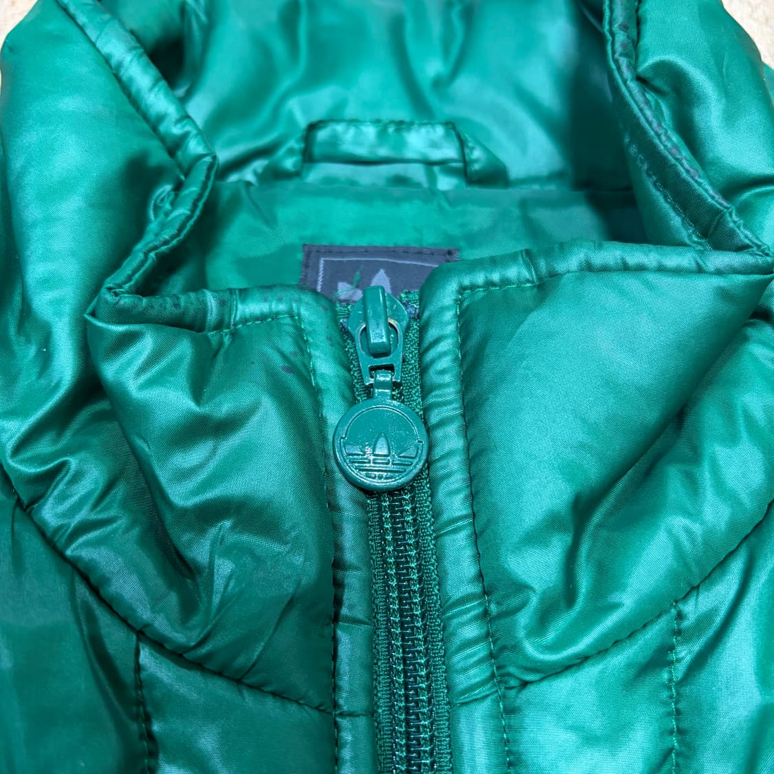 아디다스 00s 올드스쿨 퀄팅 패딩 상품이미지2