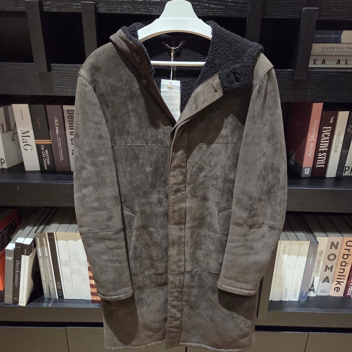 로로피아나 램스킨 시어링 레더 무스탕 자켓 M 백화점판 상품이미지1