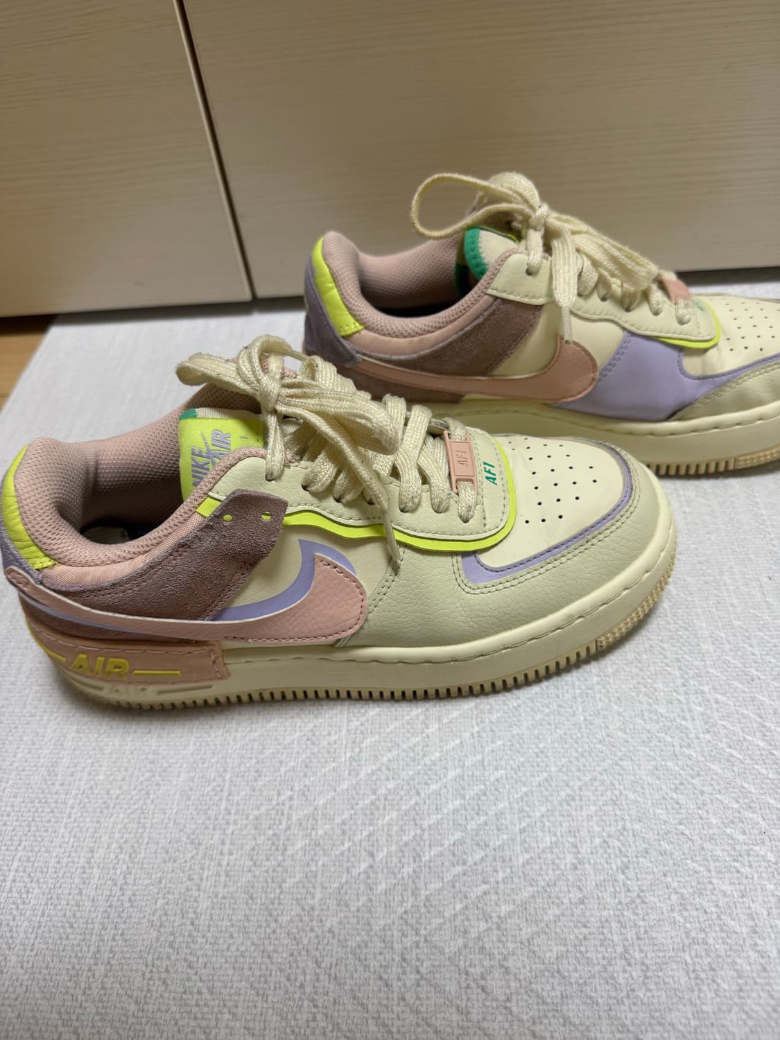 245 나이키 에어포스 1 쉐도우 캐시미어 상품이미지1