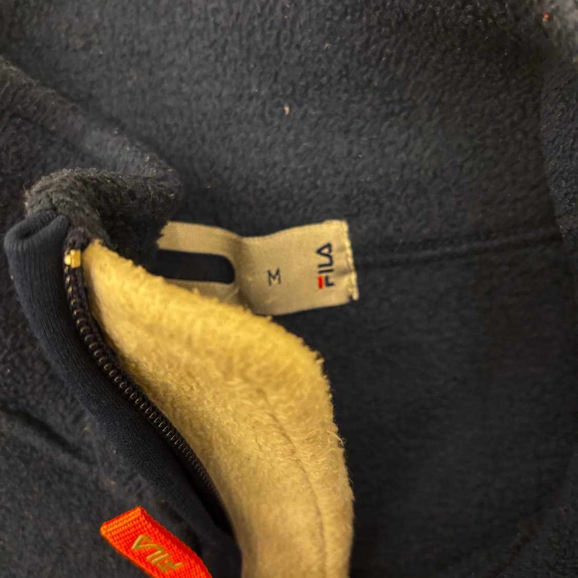 휠라 네이비 스몰로고 하프집업 플리스 상품이미지3