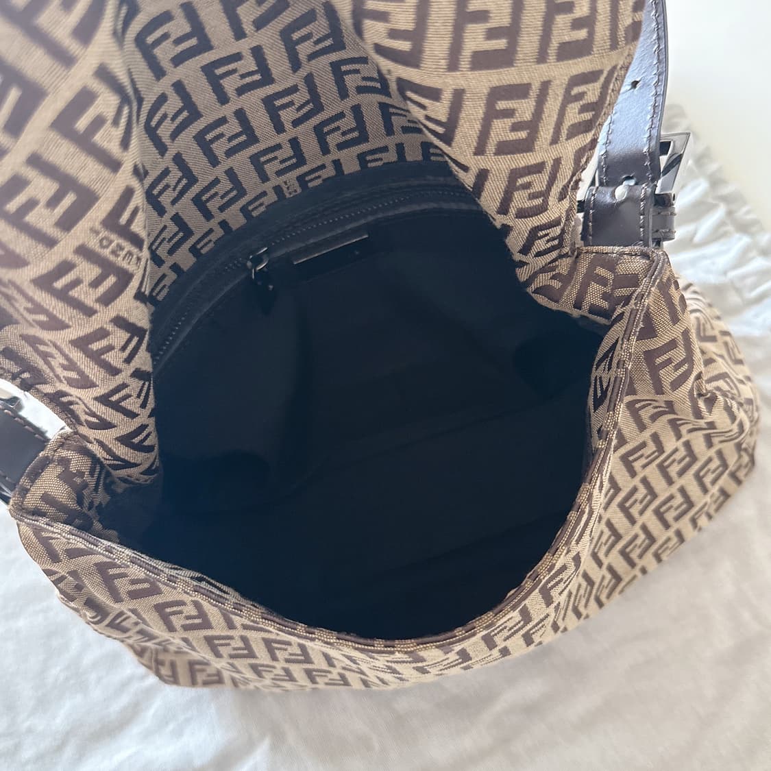 펜디 주카 맘마백 상품이미지8