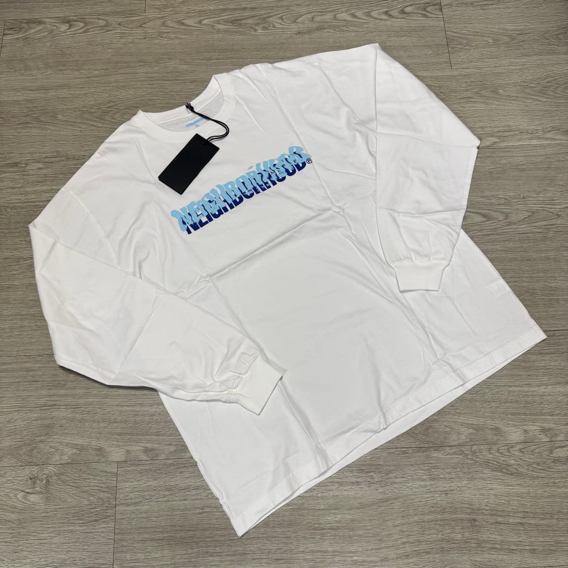 네이버후드 23SS 그래픽 롱슬리브 상품이미지1