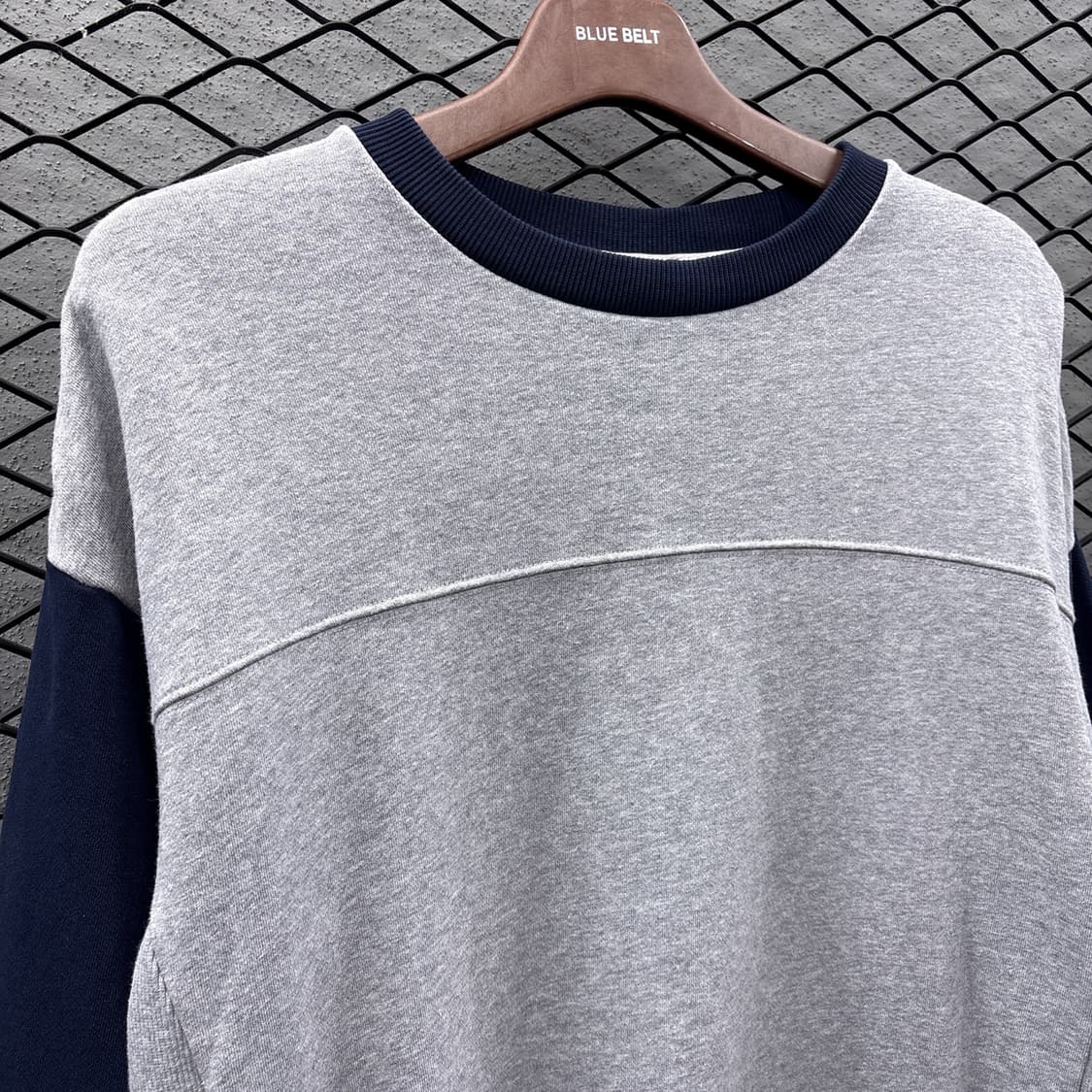 스타터 USA 트레이닝 스웻셔츠 후면그래픽 디테일 그레이 상품이미지4