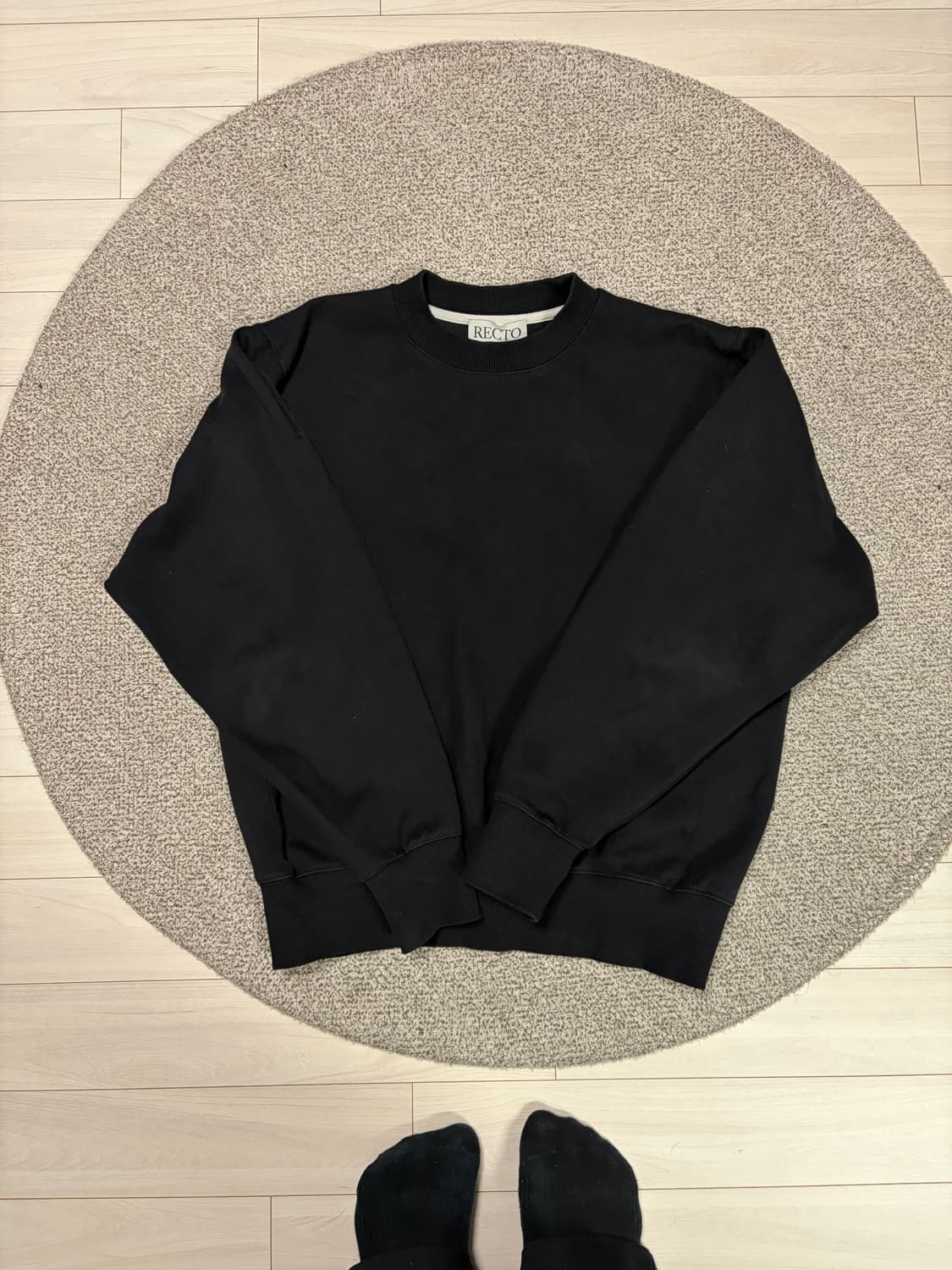 RECTO 로고 맨투맨 상품이미지1