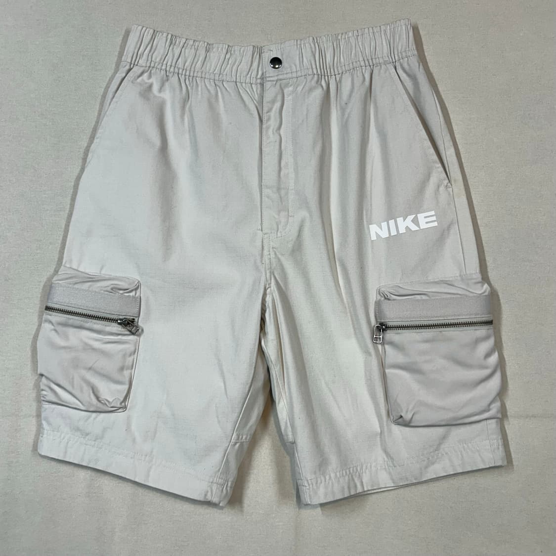 L) 나이키 카고 밴딩 반바지 베이지 상품이미지1