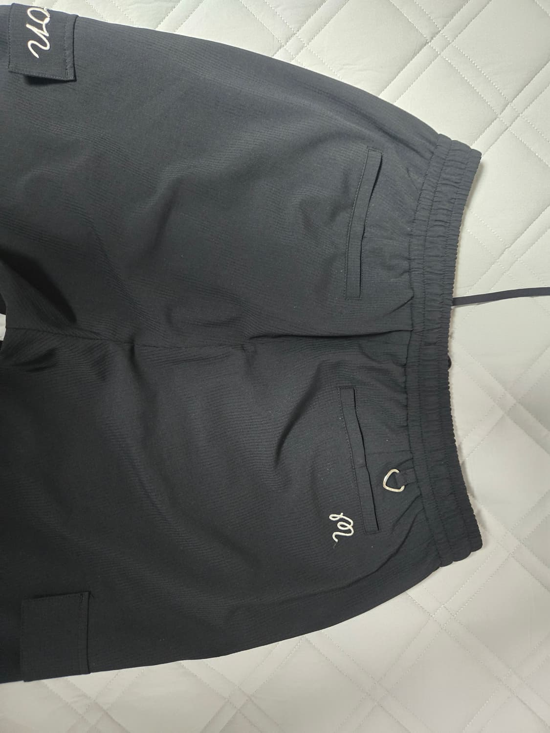 백화점 구매 /25년도 말본(Malbon) 남성 포켓 조거 팬츠 /31사 상품이미지2