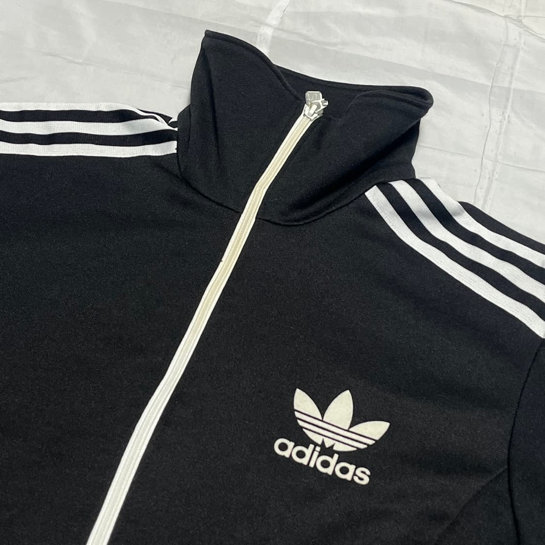XL 아디다스 유로파 블랙 트랙탑 상품이미지1