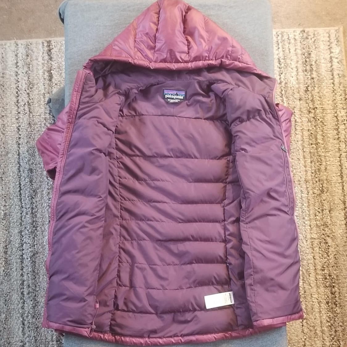 파타고니아 하이 로프트 후드 경량패딩 상품이미지2
