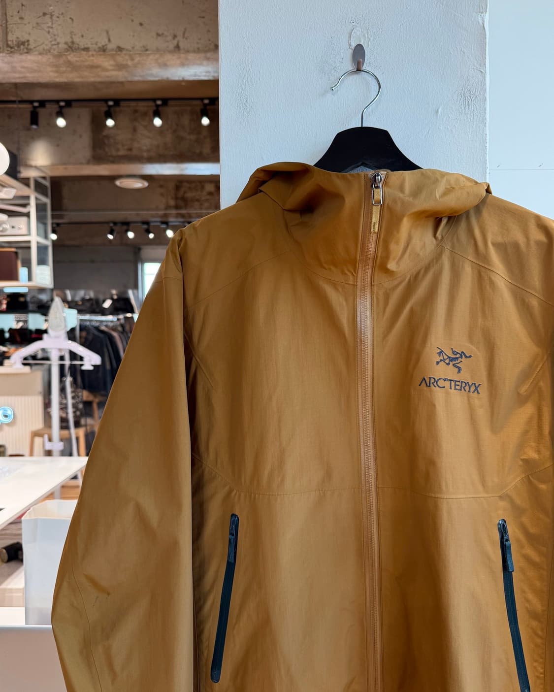 아크테릭스 유콘 제타 SL 자켓  상품이미지4