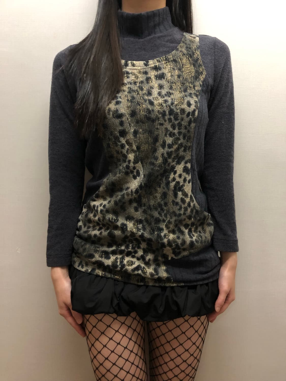 빈티지 그레이 레오파드 터틀넥 니트 상품이미지2