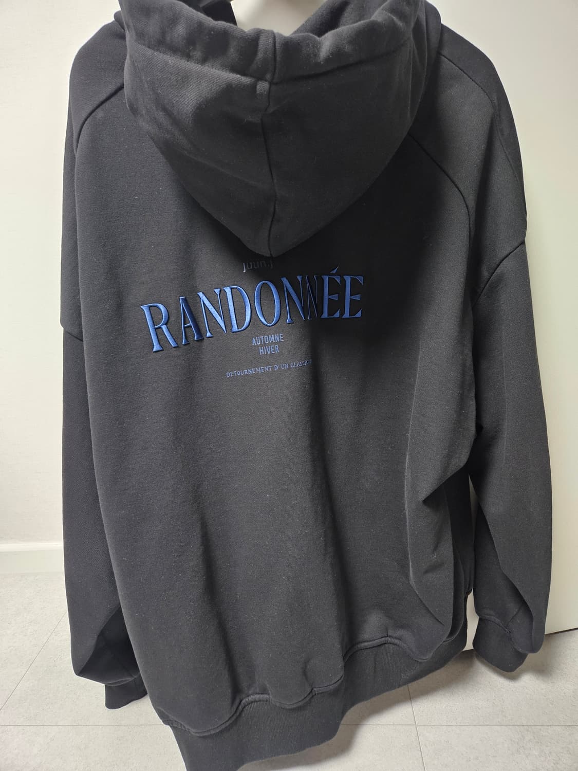 준지 란도니 레터링 후드집업 상품이미지2